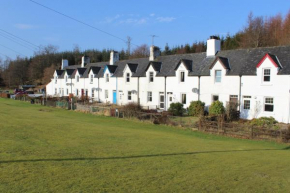 Crinan Canal Cottage No8  Лохгилпхед